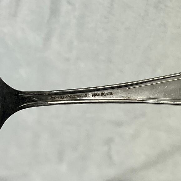 3 Vintage Silverplate Serving Forks 8-9" Mixed Patterns Rogers Gorham Lot - Picture 3 of 7